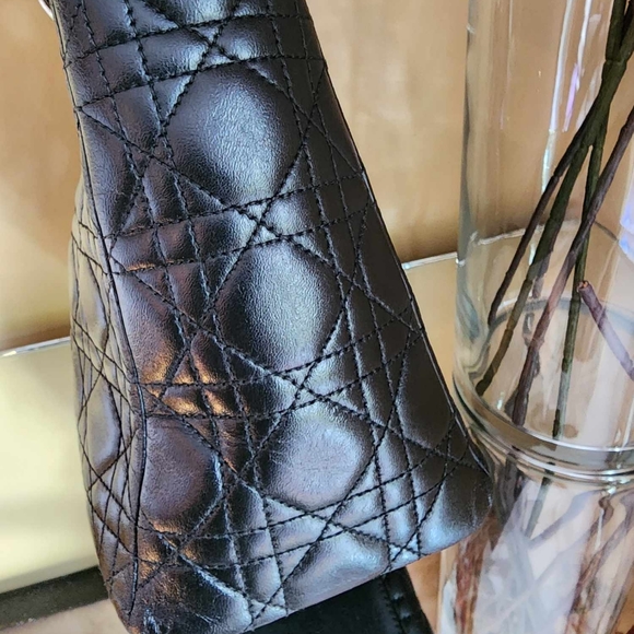 Dior bag in Medium size - Picture 2 of 12